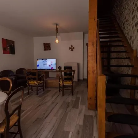 Maison 6 Personnes Piscine Et Jacuzzi Holiday home Bompas (Pyrenees-Orientales)