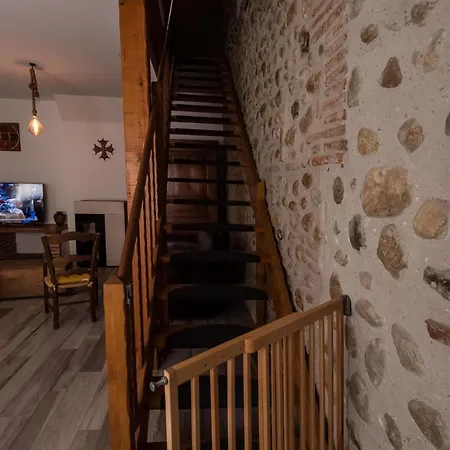 Maison 6 Personnes Piscine Et Jacuzzi Ferienhaus *