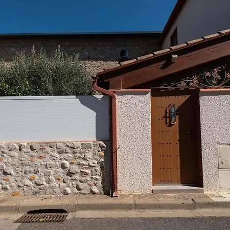 Maison 6 Personnes Piscine Et Jacuzzi Holiday home *