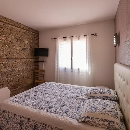 Maison 6 Personnes Piscine Et Jacuzzi * Bompas (Pyrenees-Orientales)